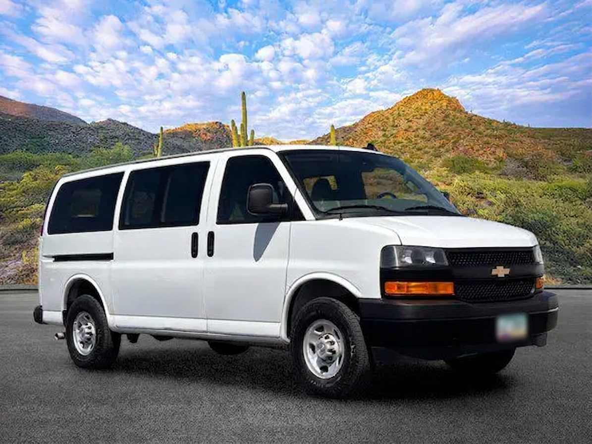 Chevrolet Express (Low Roof)